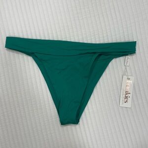 frankie’s green bikini bottoms